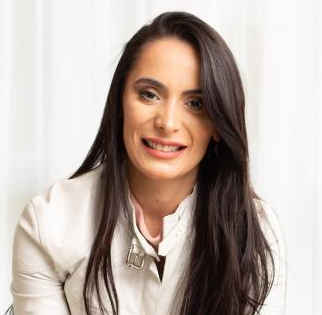 Fernanda Cristina Dias Ferreira