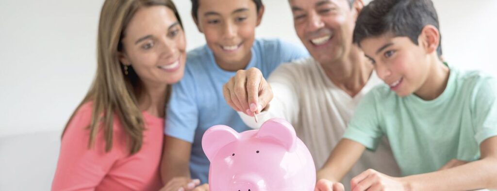 Família unida no planejamento financeiro