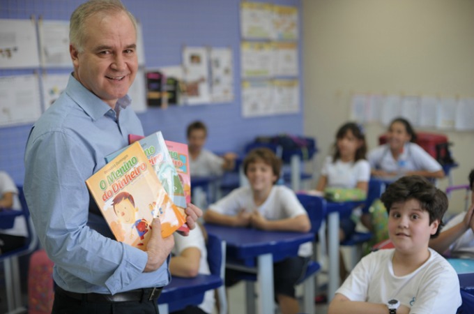 Educação financeira agora é obrigatória nas escolas? Tire dúvidas sobre o tema