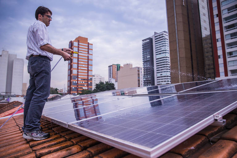 Saiba como pequenas empresas podem reduzir a conta de luz