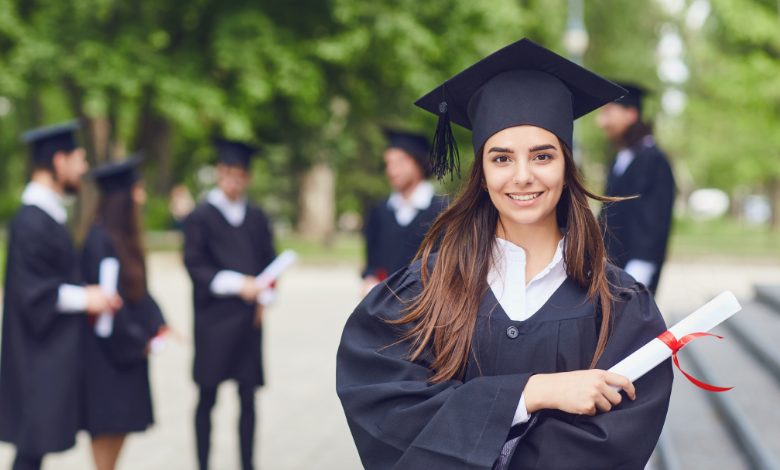 Master Class marca cerimônia de conclusão de pós-graduação em Educação Financeira